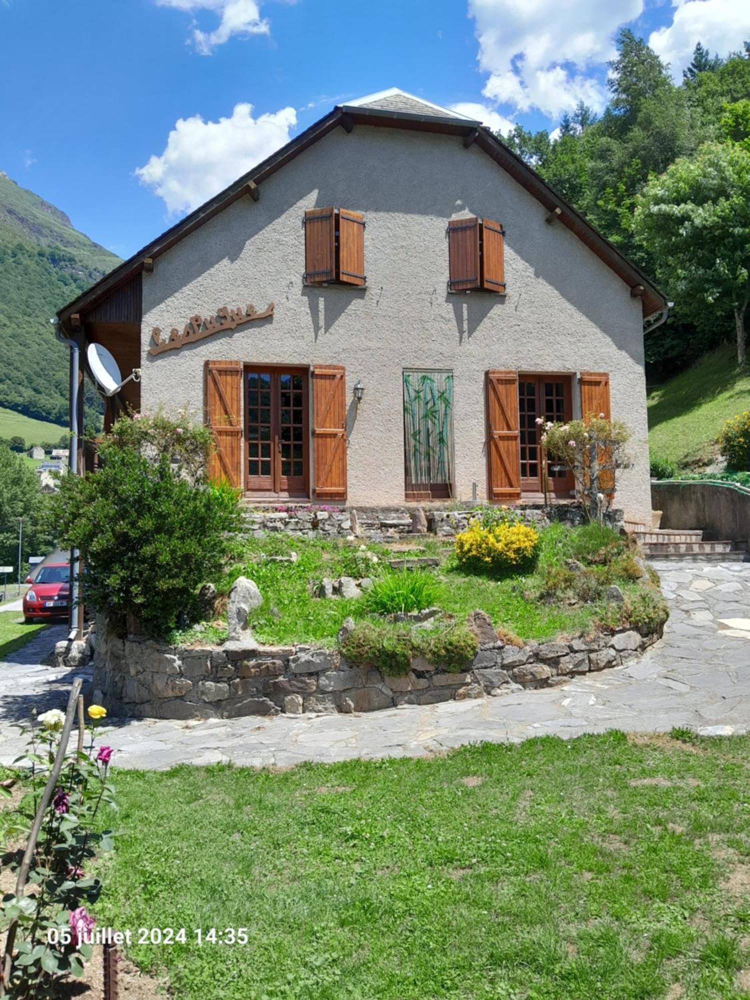 L'Espugue Apartment Gedre Bagian luar foto