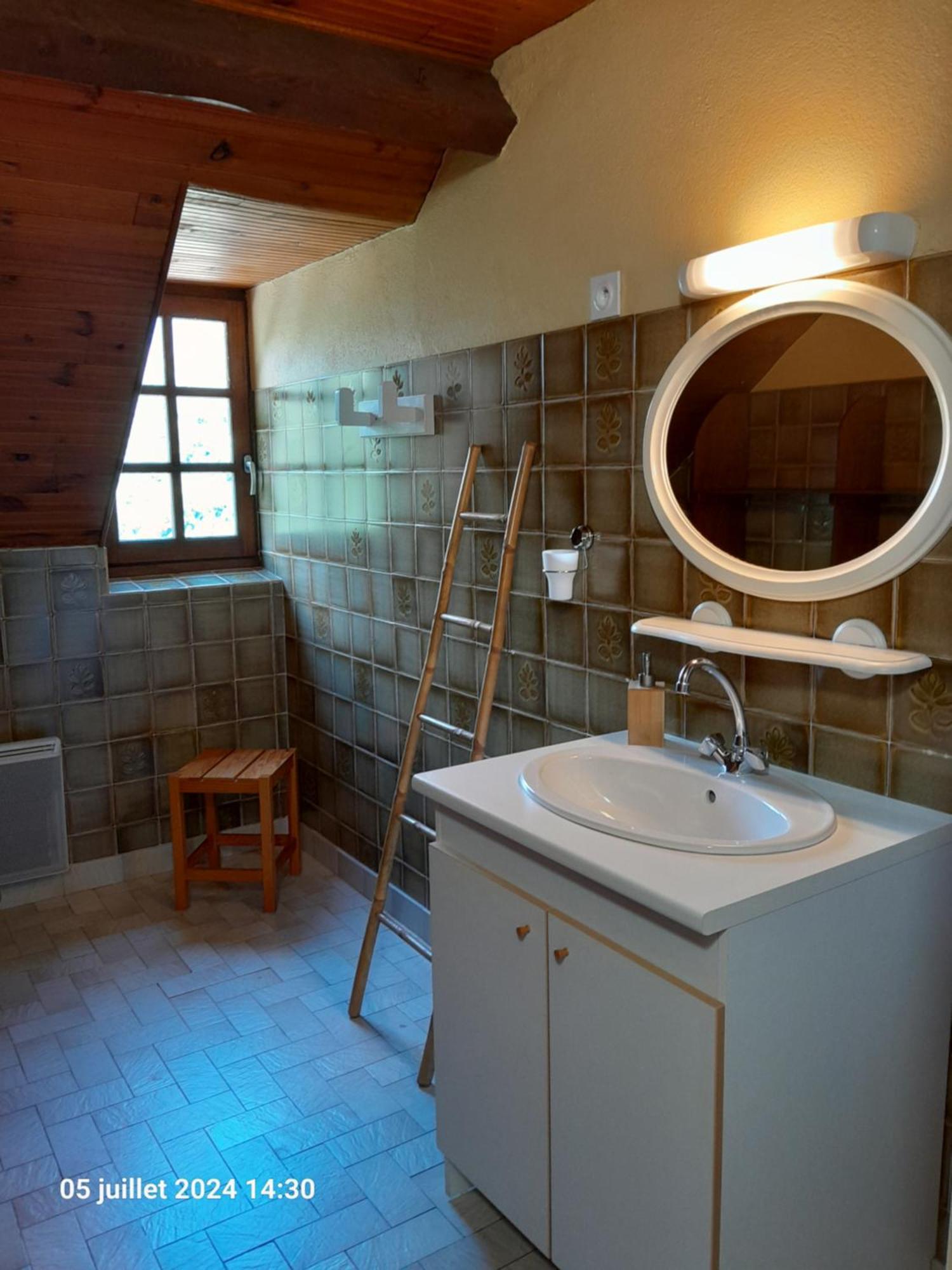 L'Espugue Apartment Gedre Bagian luar foto